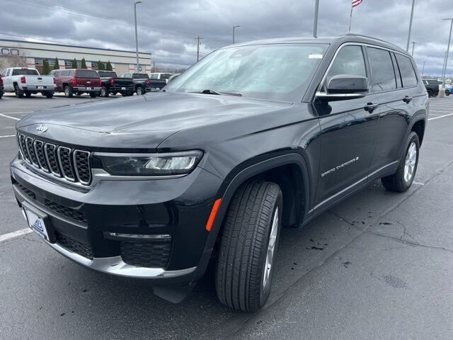 2023 Jeep Grand Cherokee L Limited Green Bay WI