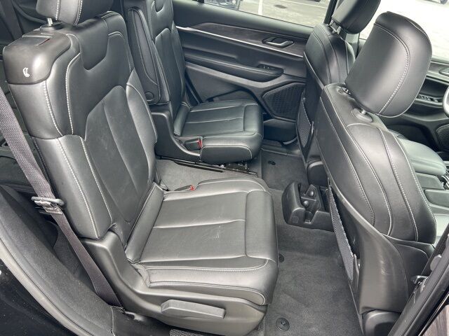 2023 Jeep Grand Cherokee L Limited Green Bay WI