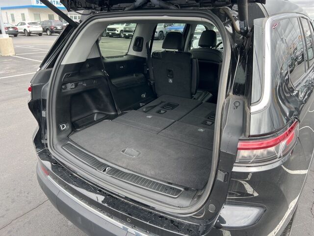 2023 Jeep Grand Cherokee L Limited Green Bay WI