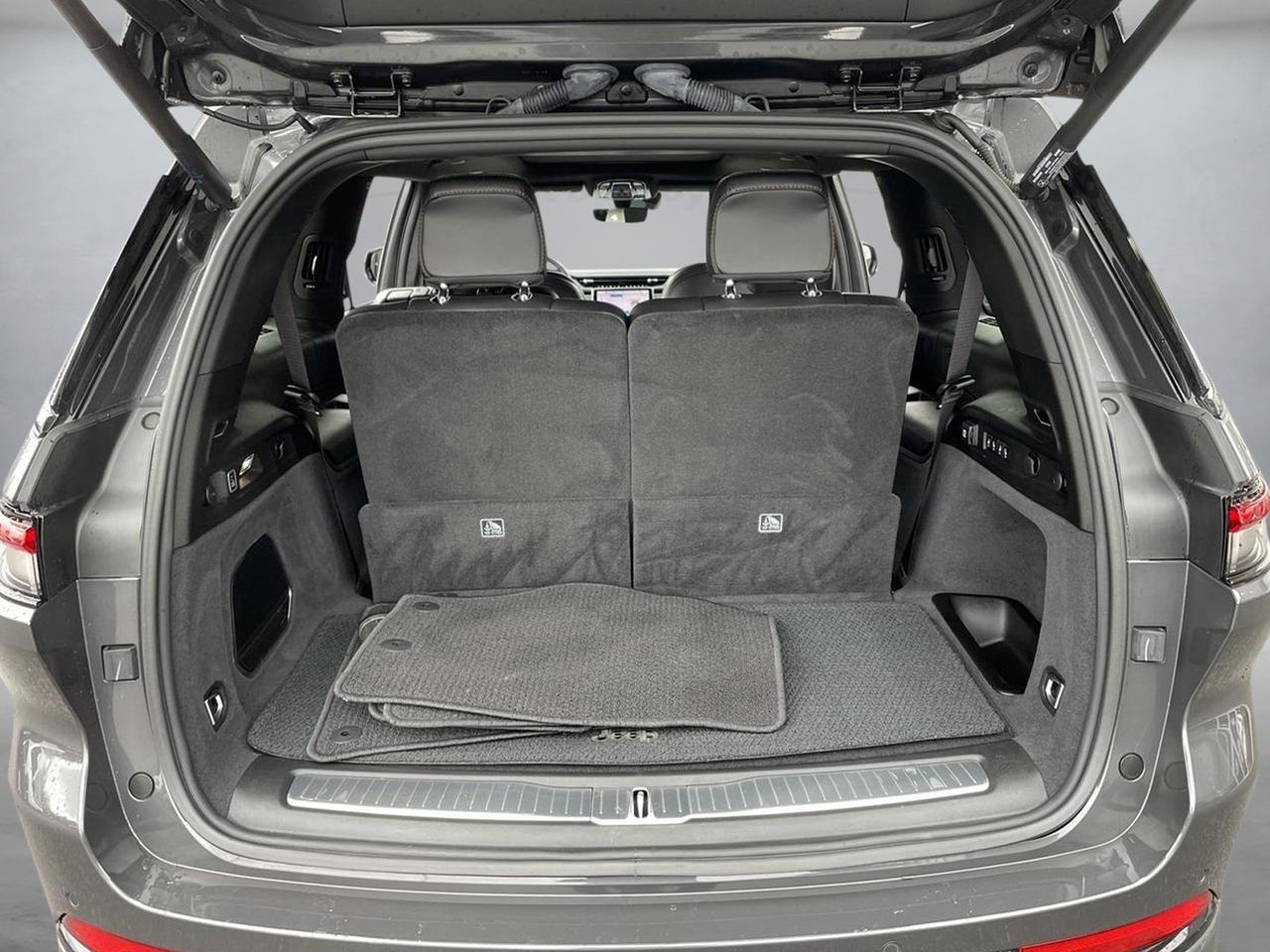 2023 Jeep Grand Cherokee L Summit Springfield VA