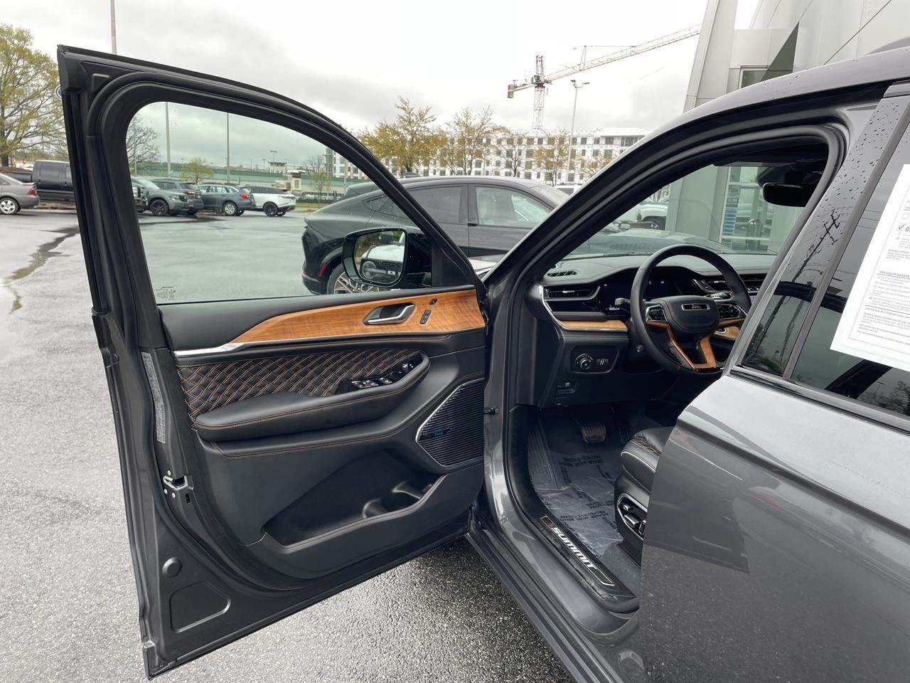 2023 Jeep Grand Cherokee L Summit Springfield VA