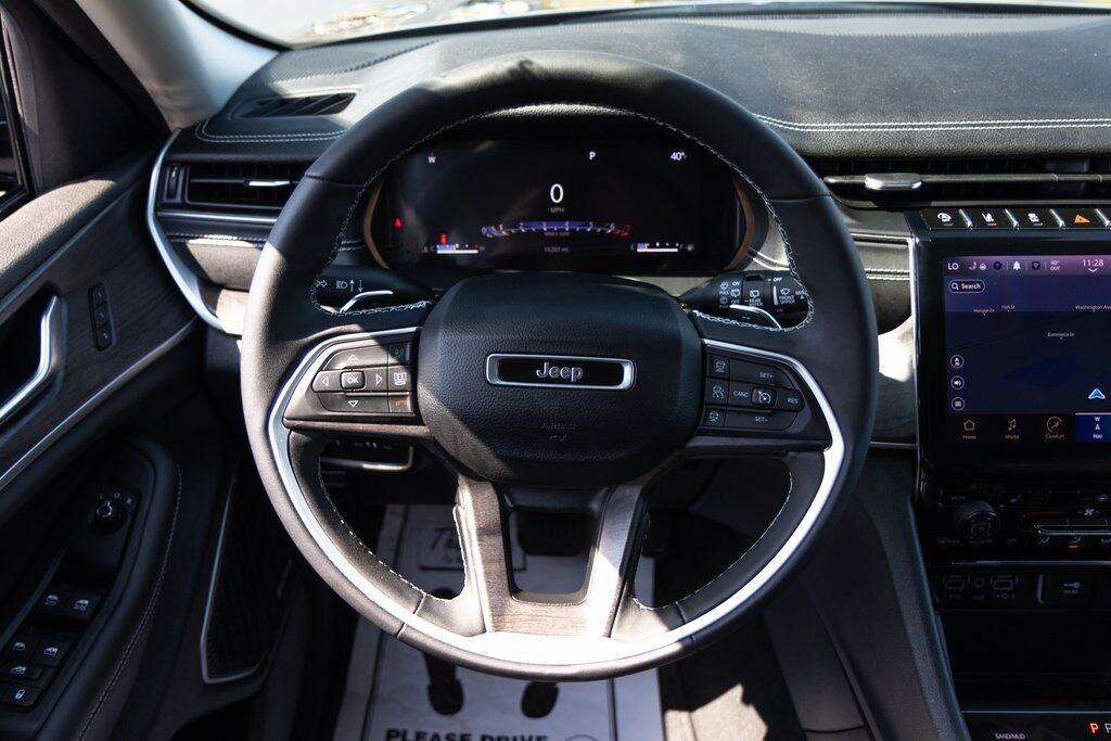 2023 Jeep Grand Cherokee Limited Racine WI