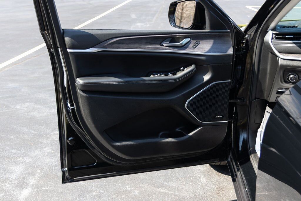2023 Jeep Grand Cherokee Limited Racine WI