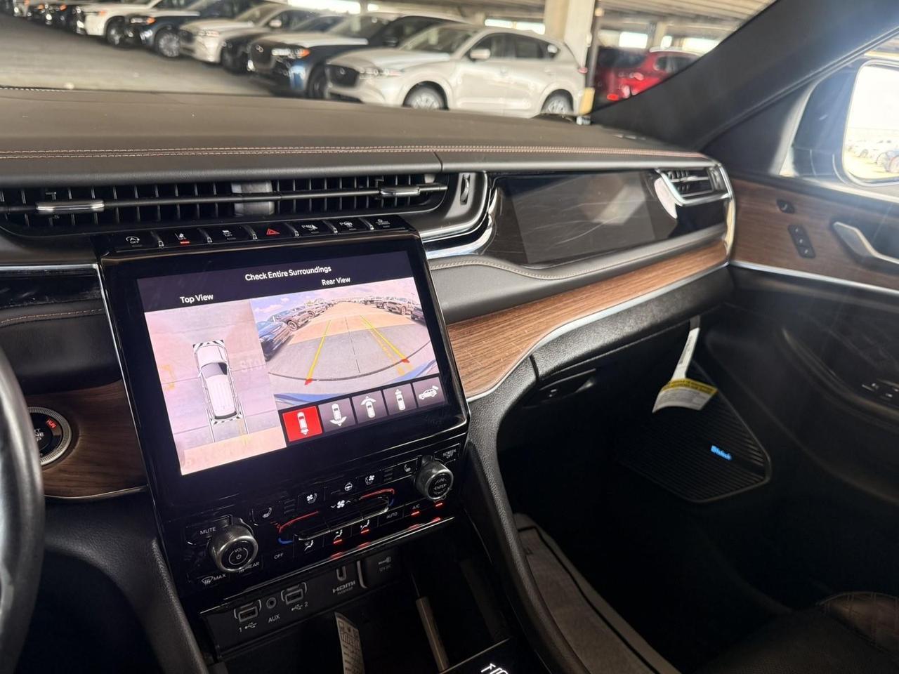 2023 Jeep Grand Cherokee Summit Bayside NY