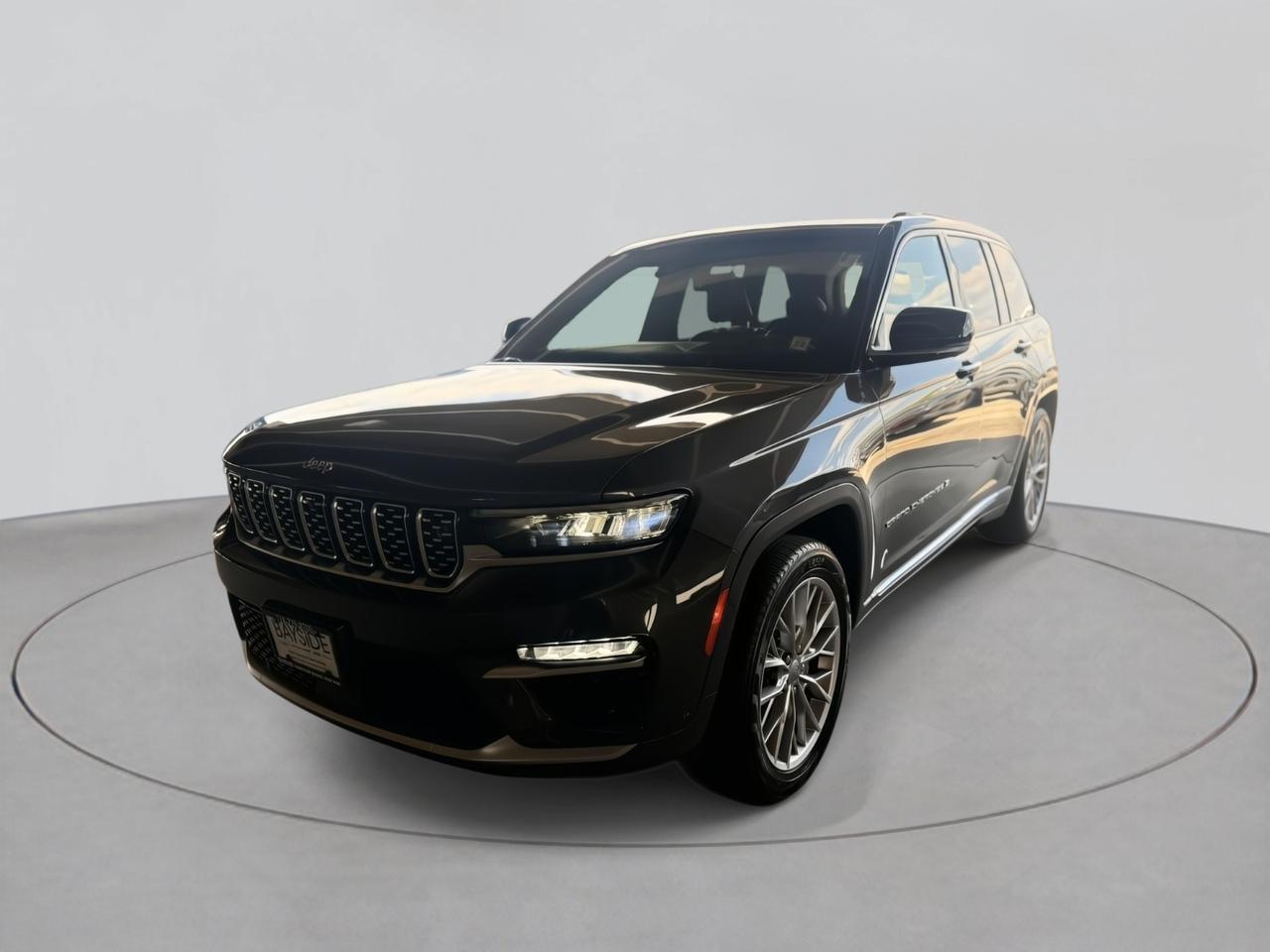 2023 Jeep Grand Cherokee Summit