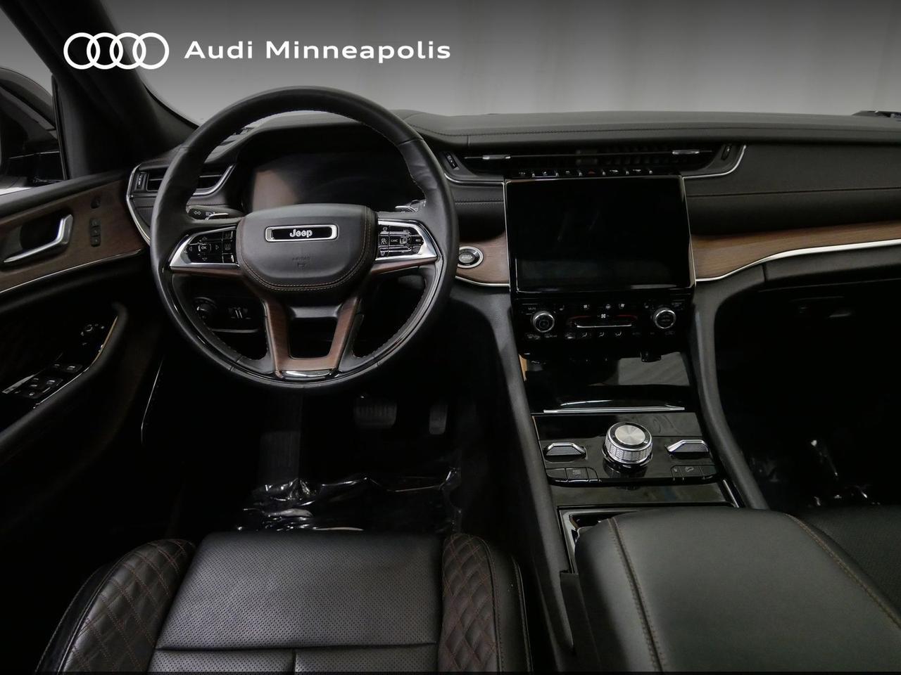 2023 Jeep Grand Cherokee Summit Oak Ridge TN