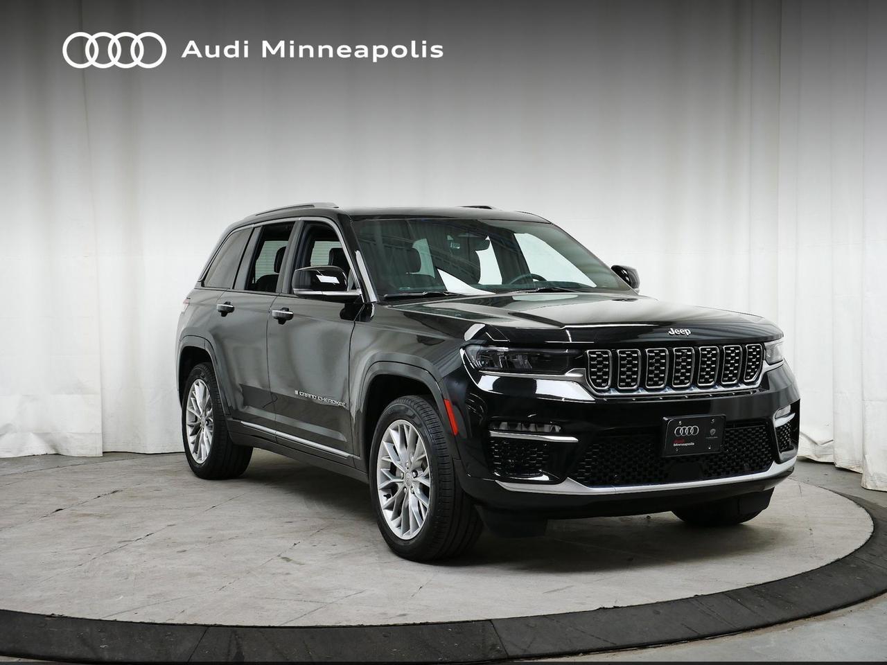 2023 Jeep Grand Cherokee Summit Oak Ridge TN