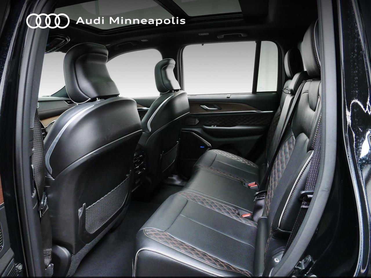 2023 Jeep Grand Cherokee Summit Oak Ridge TN