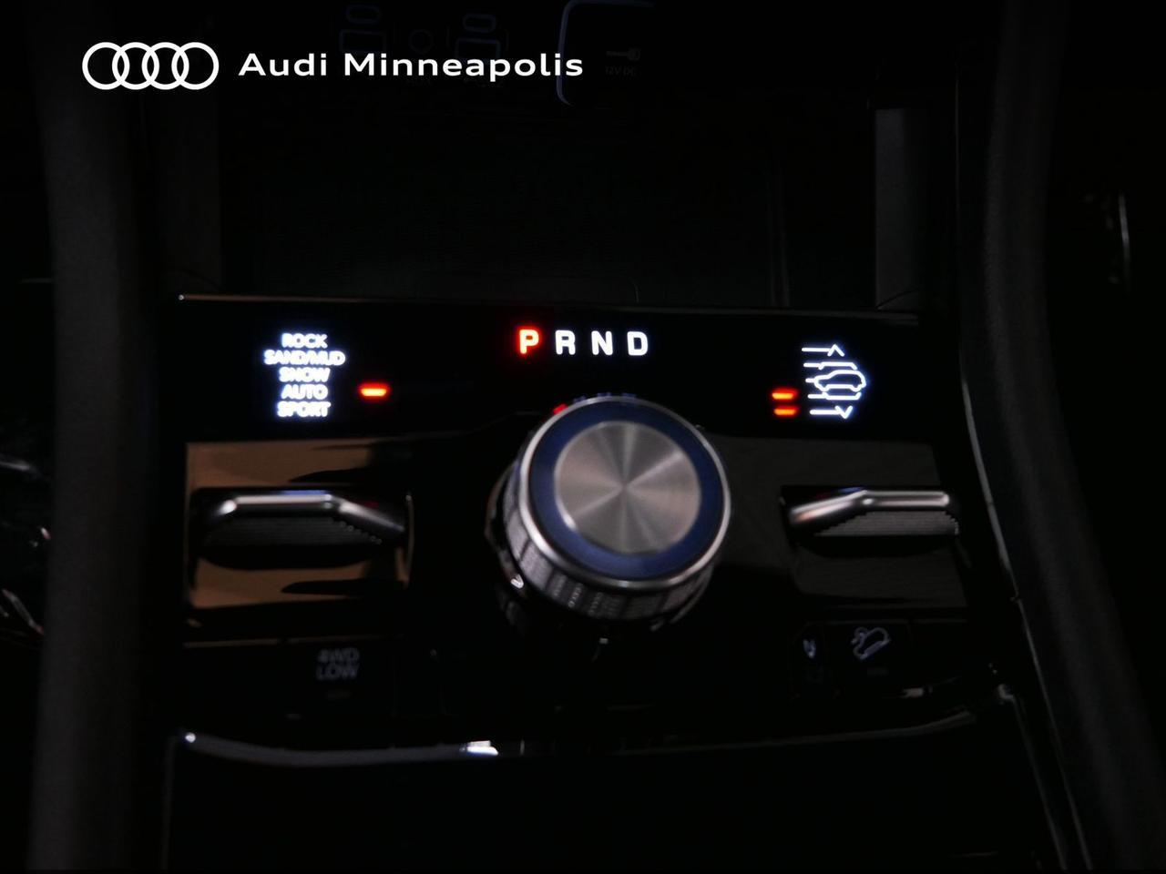 2023 Jeep Grand Cherokee Summit Oak Ridge TN