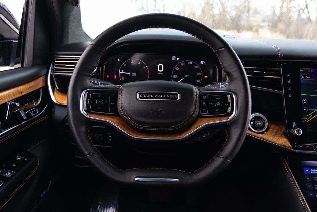 2023 Jeep Grand Wagoneer Series III Kenosha WI