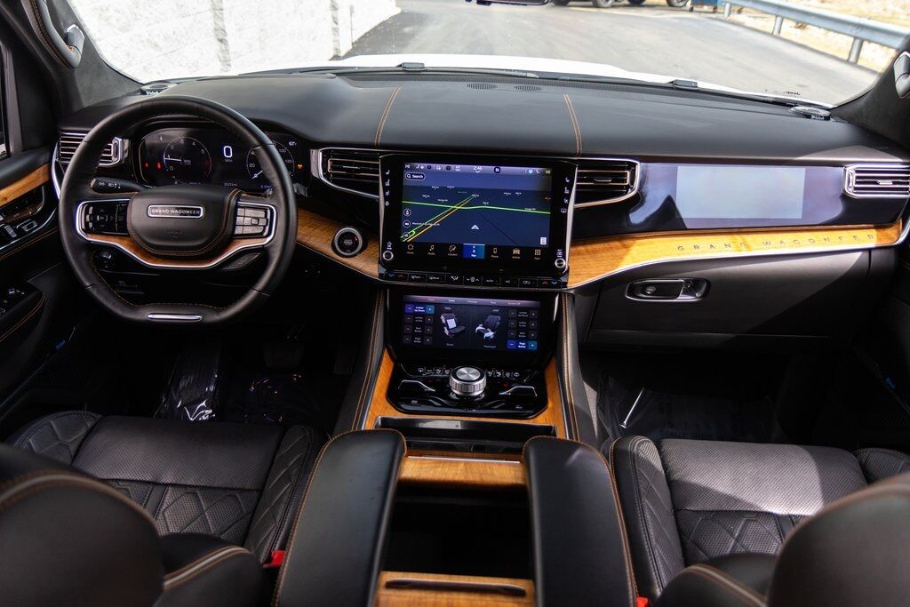 2023 Jeep Grand Wagoneer Series III Kenosha WI