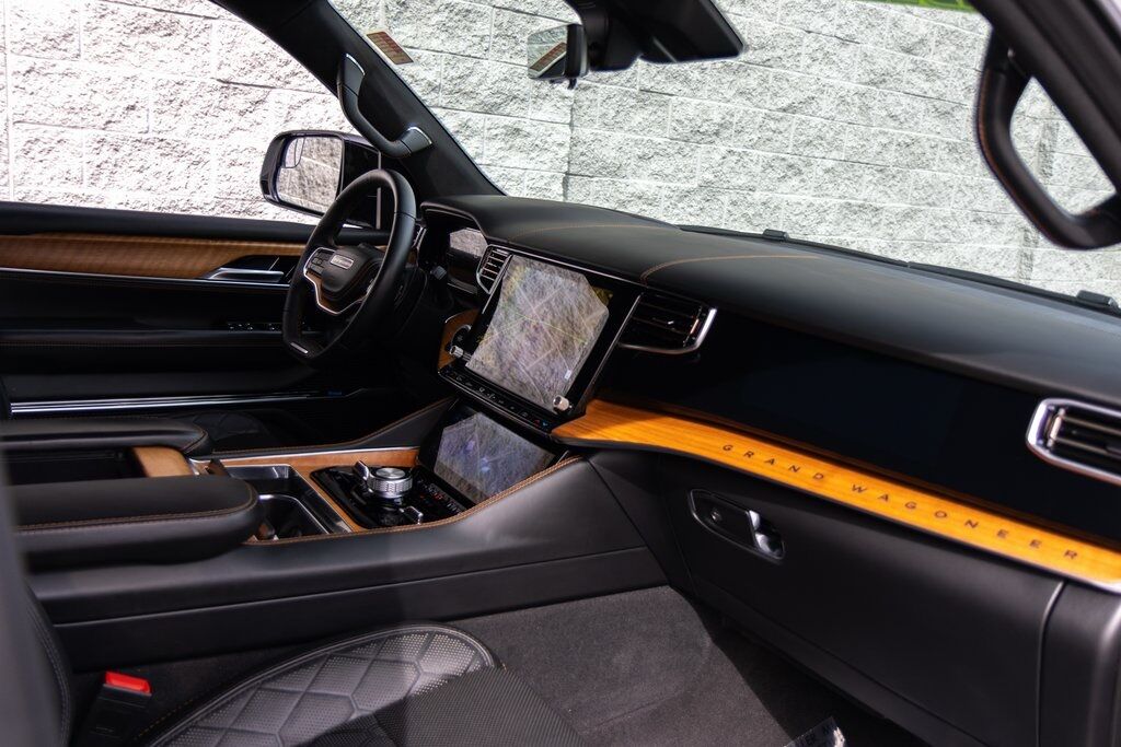 2023 Jeep Grand Wagoneer Series III Kenosha WI