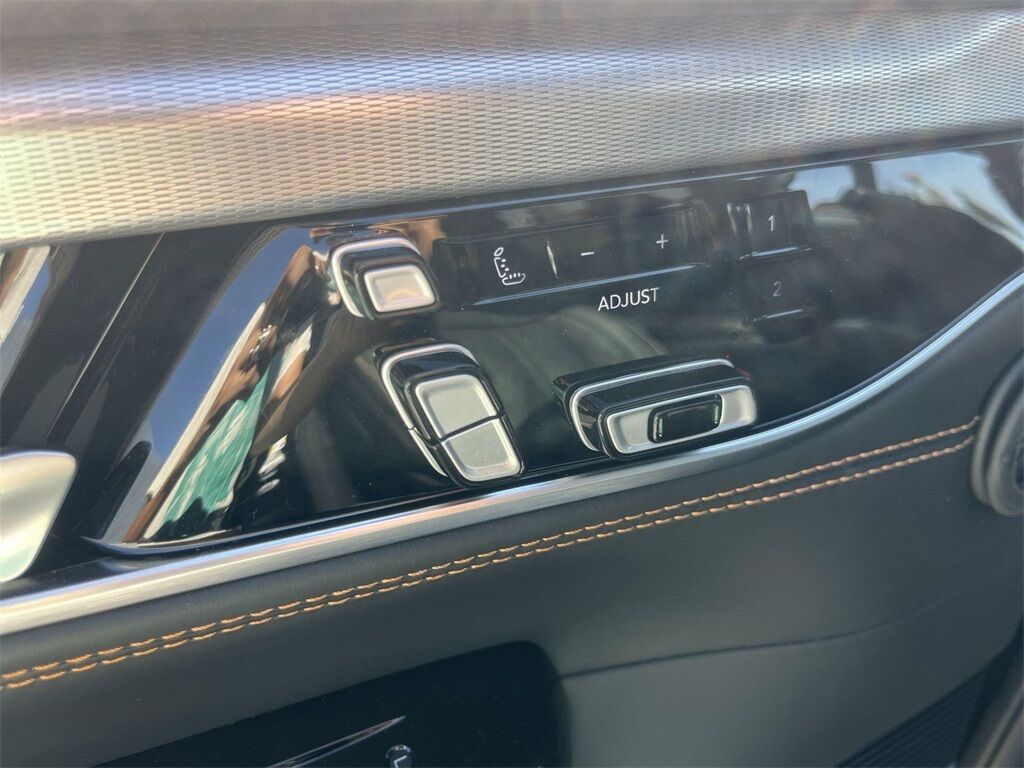 2023 Jeep Grand Wagoneer Series III Quincy MA