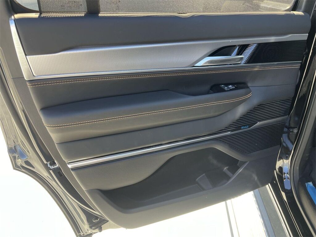 2023 Jeep Grand Wagoneer Series III Quincy MA