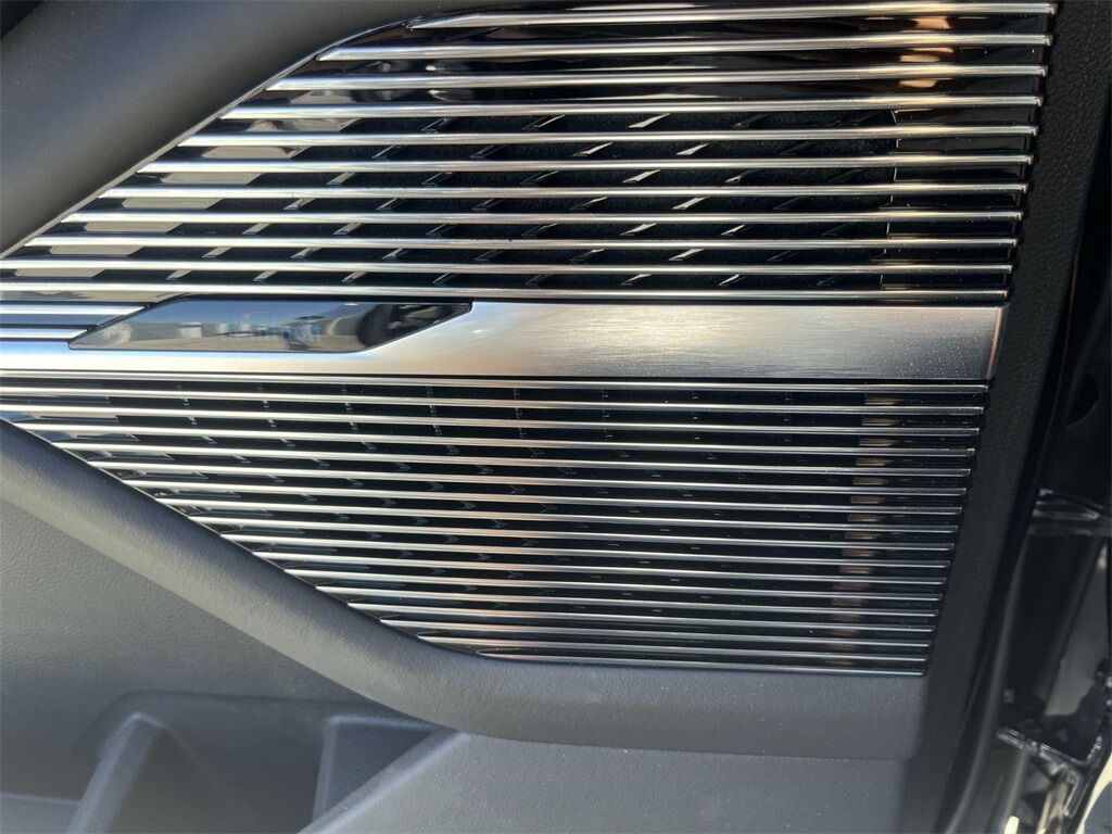 2023 Jeep Grand Wagoneer Series III Quincy MA