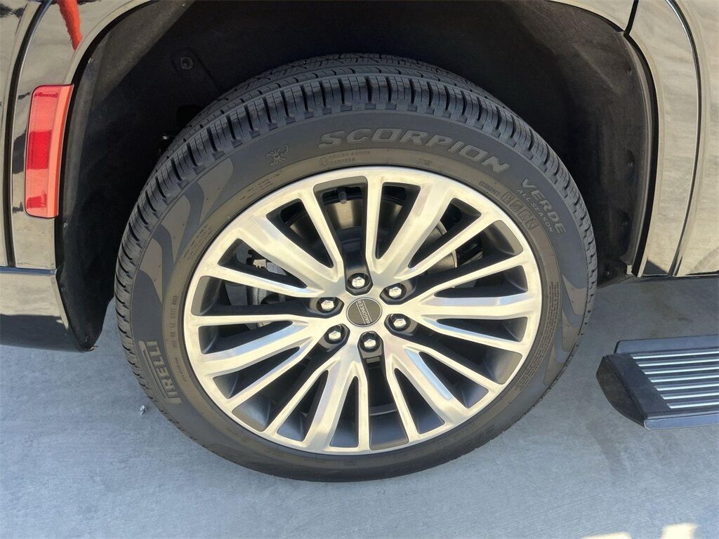 2023 Jeep Grand Wagoneer Series III Quincy MA