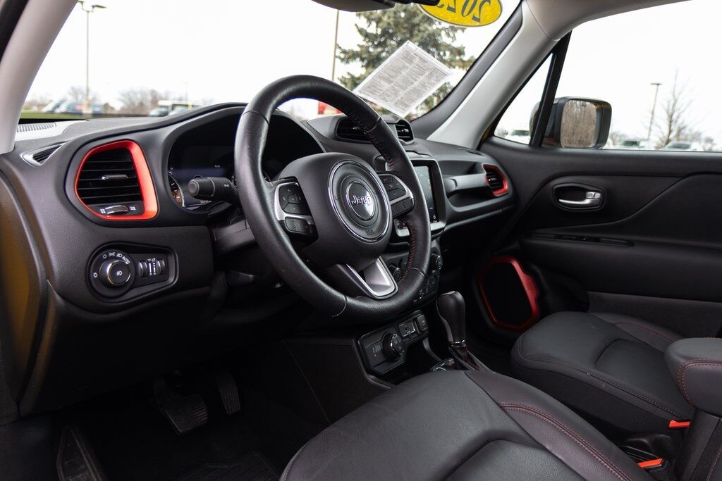 2023 Jeep Renegade Trailhawk Racine WI