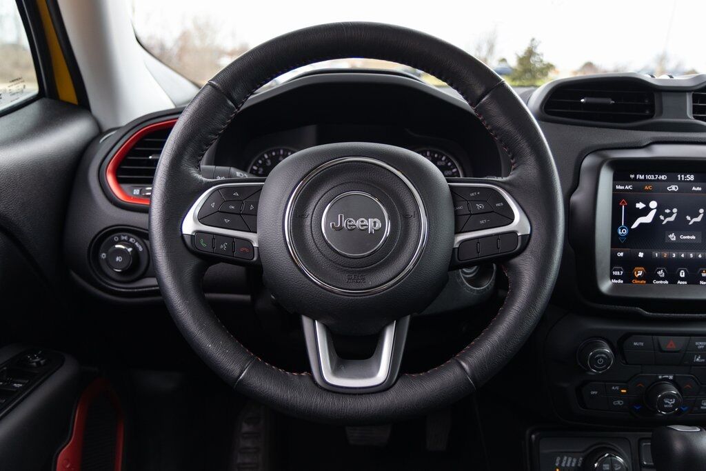 2023 Jeep Renegade Trailhawk Racine WI