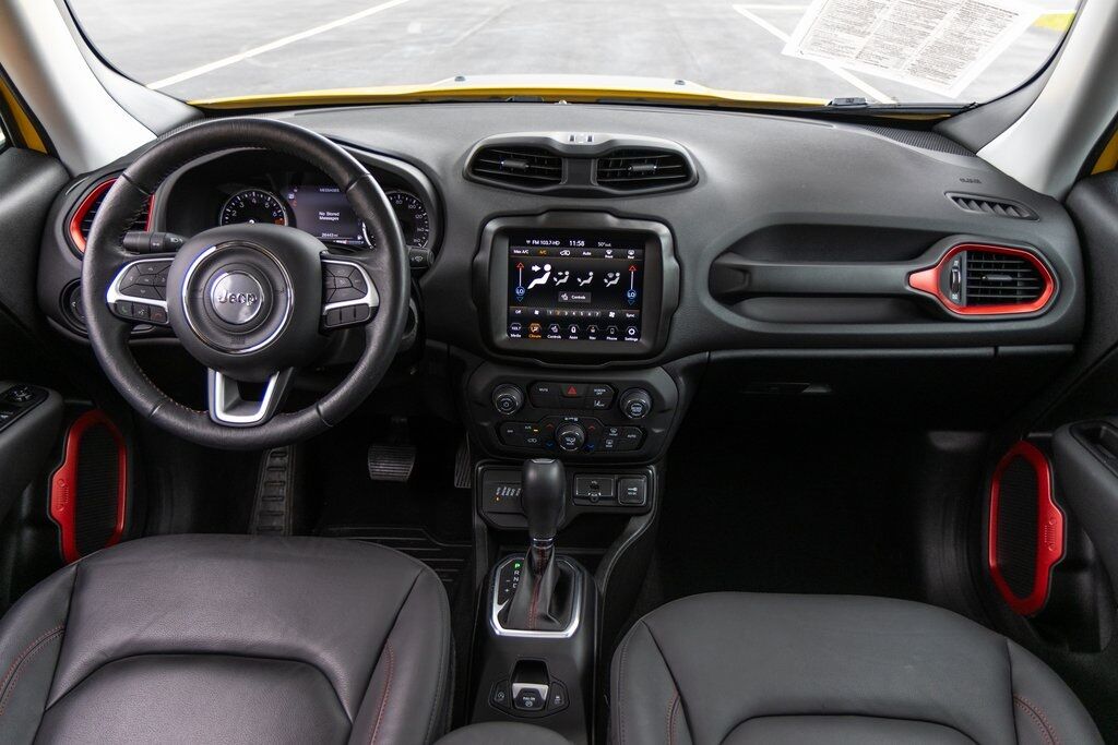 2023 Jeep Renegade Trailhawk Racine WI