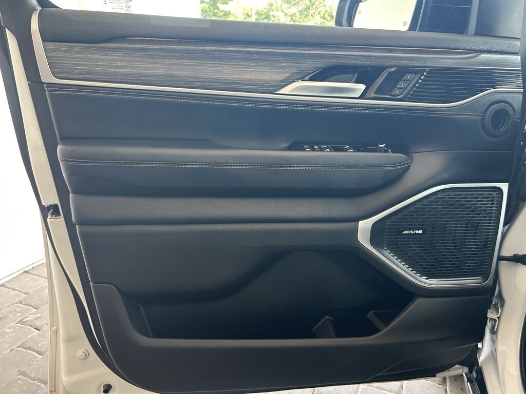 2023 Jeep Wagoneer L Series III Quincy MA