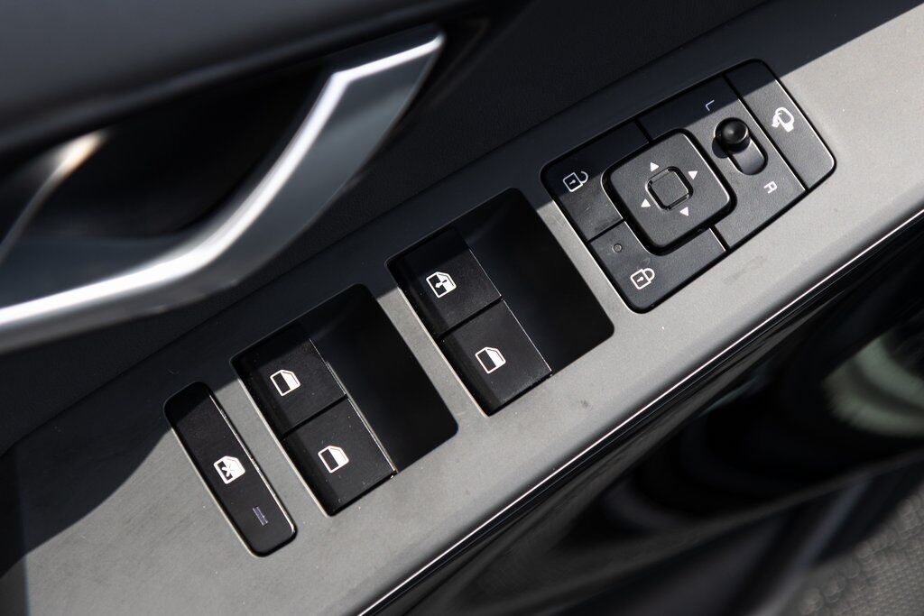 2023 Kia Niro EX Touring Kenosha WI