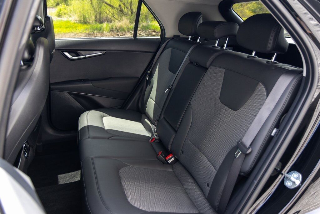 2023 Kia Niro EX Touring Kenosha WI