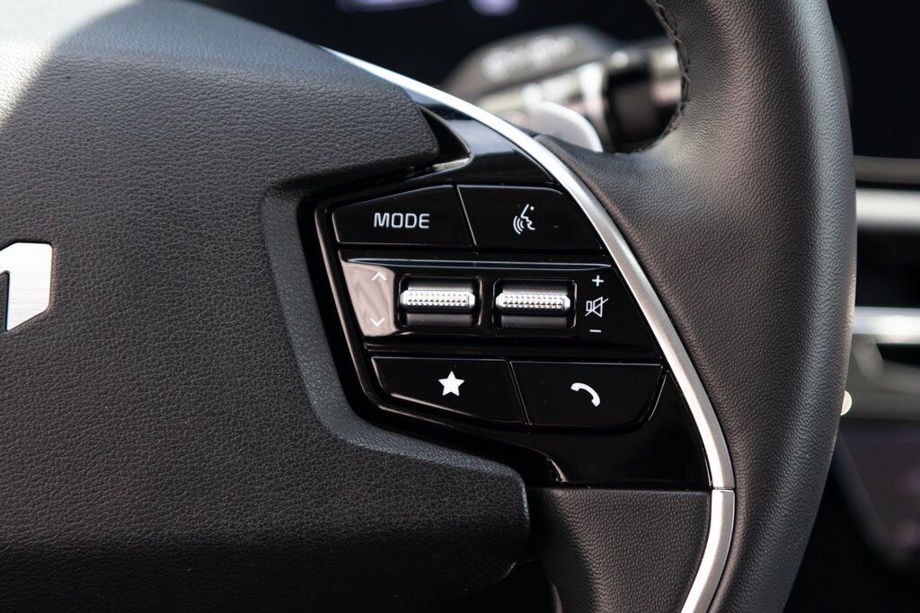 2023 Kia Niro EX Touring Kenosha WI