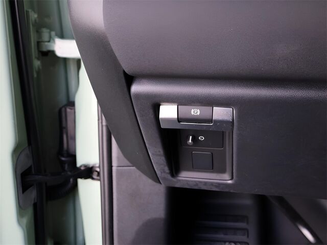 2023 Land Rover Defender 110 75th Edition Merriam KS