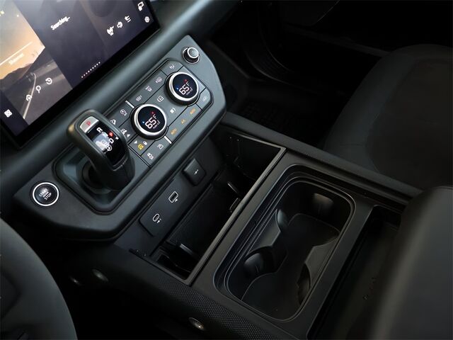 2023 Land Rover Defender 110 V8 Merriam KS