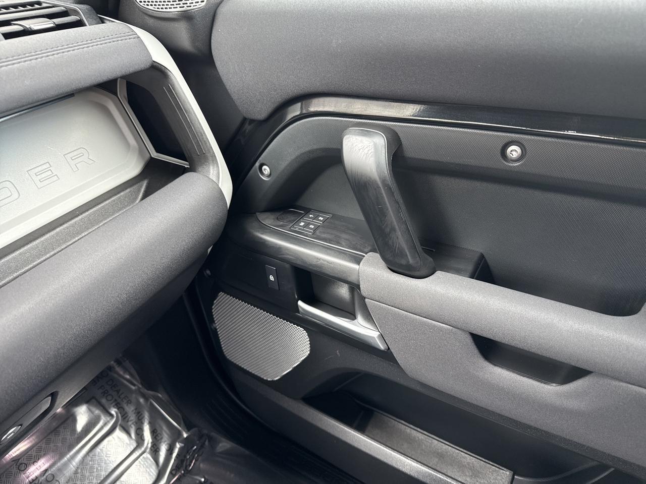 2023 Land Rover Defender 130 S Warrenton VA