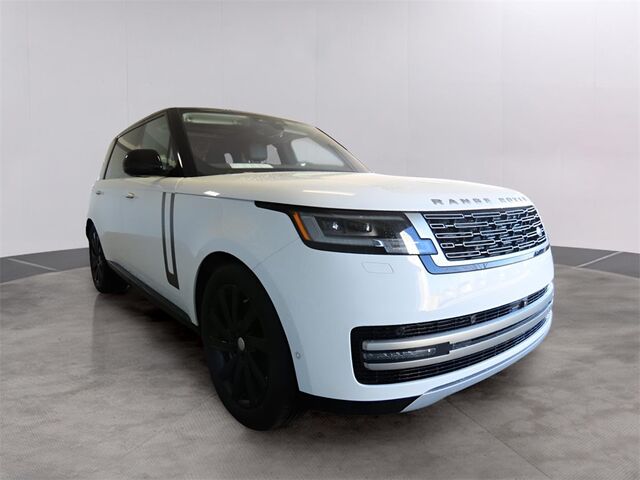 2023 Land Rover Range Rover SE LWB Merriam KS