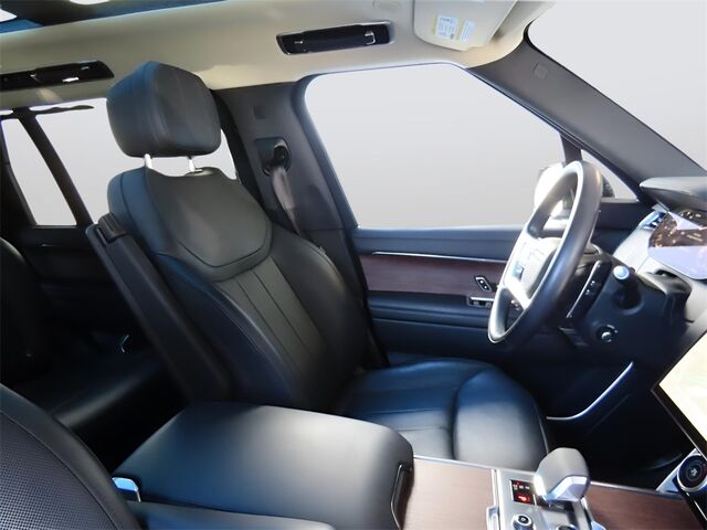 2023 Land Rover Range Rover SE LWB Merriam KS