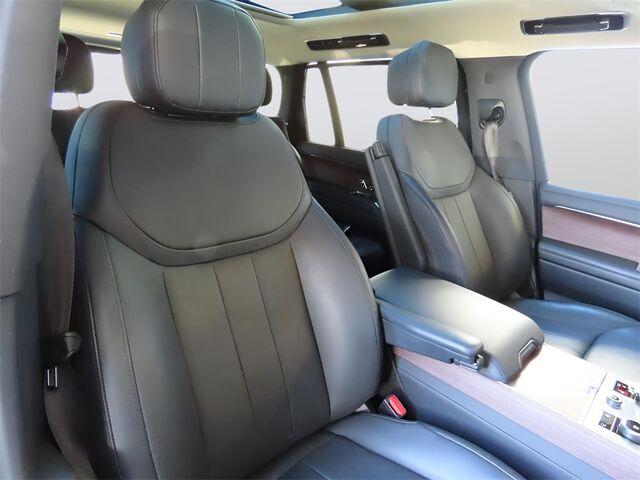 2023 Land Rover Range Rover SE LWB Merriam KS