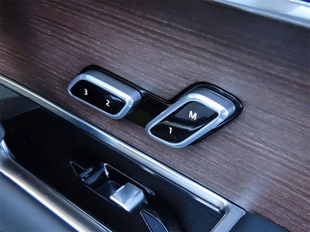 2023 Land Rover Range Rover SE LWB Merriam KS