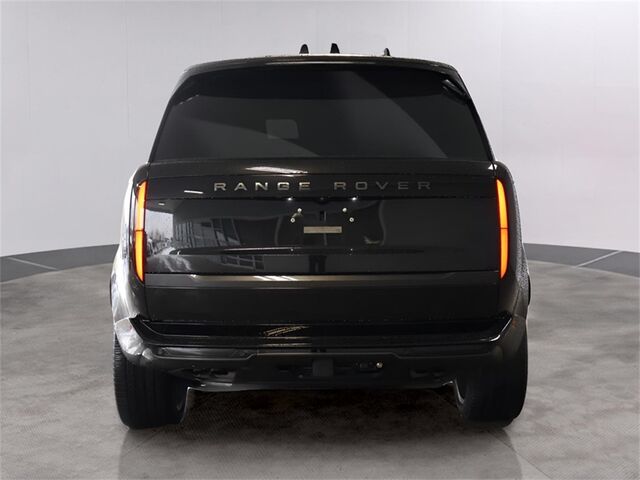 2023 Land Rover Range Rover SE Merriam KS