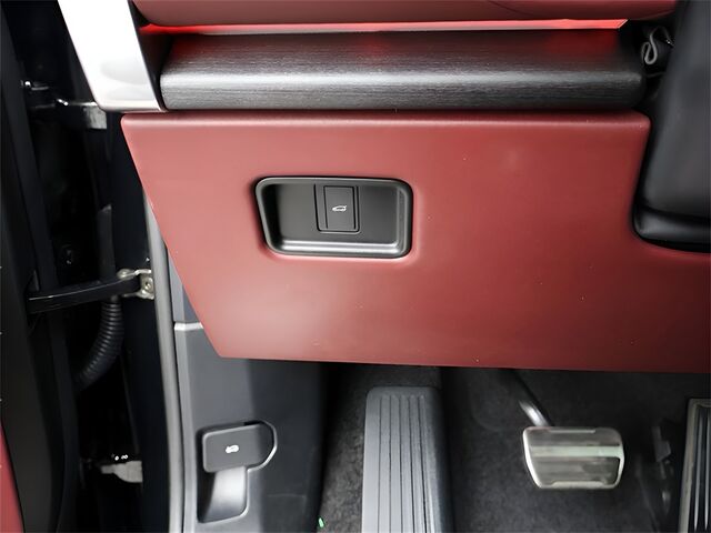 2023 Land Rover Range Rover SE Merriam KS