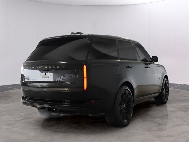 2023 Land Rover Range Rover SE Merriam KS