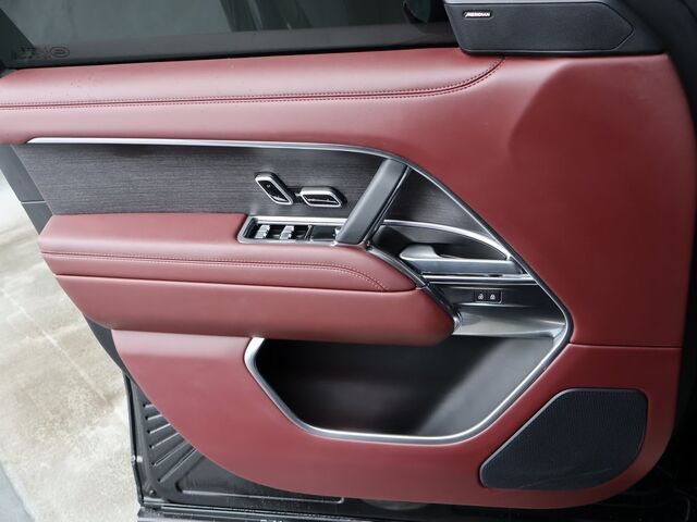 2023 Land Rover Range Rover SE Merriam KS