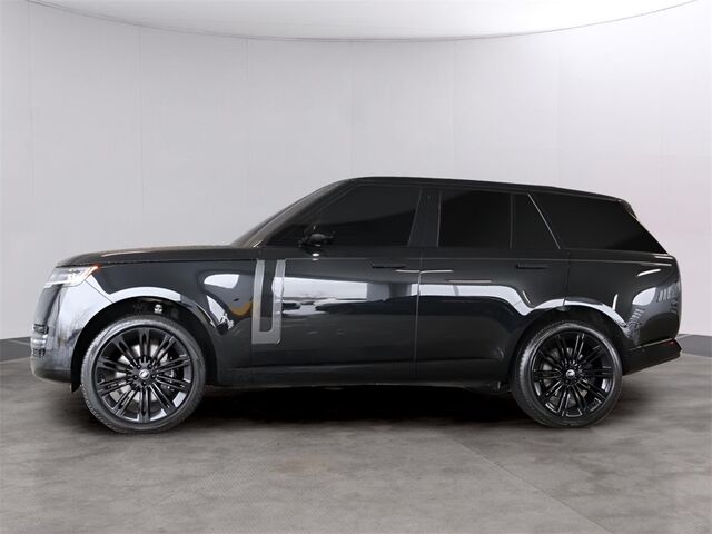 2023 Land Rover Range Rover SE Merriam KS