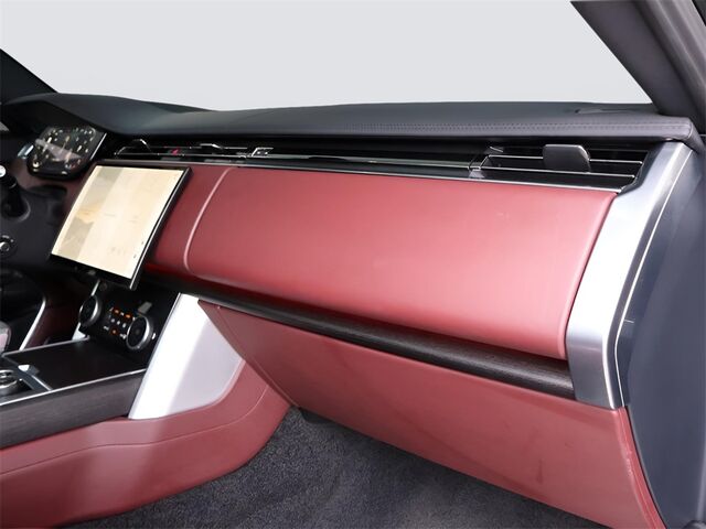 2023 Land Rover Range Rover SE Merriam KS