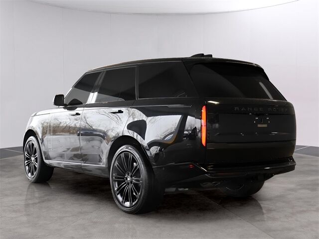 2023 Land Rover Range Rover SE Merriam KS