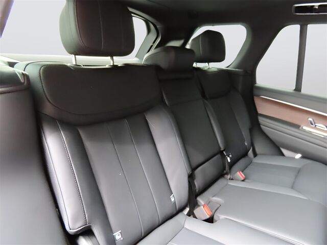 2023 Land Rover Range Rover SE Merriam KS