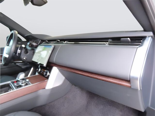 2023 Land Rover Range Rover SE Merriam KS