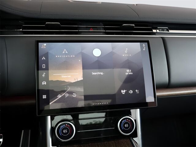 2023 Land Rover Range Rover SE Merriam KS