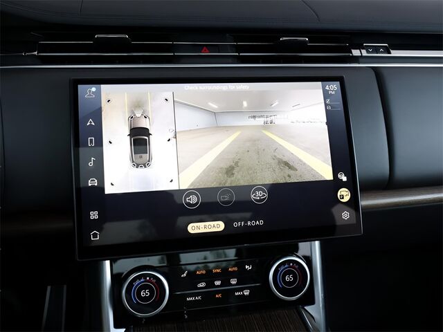 2023 Land Rover Range Rover SE Merriam KS