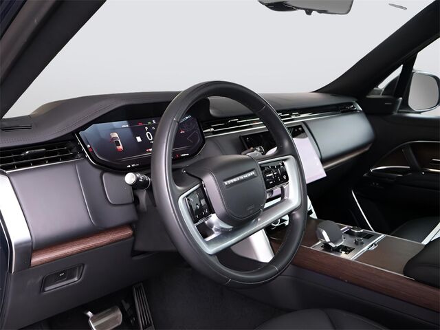 2023 Land Rover Range Rover SE Merriam KS