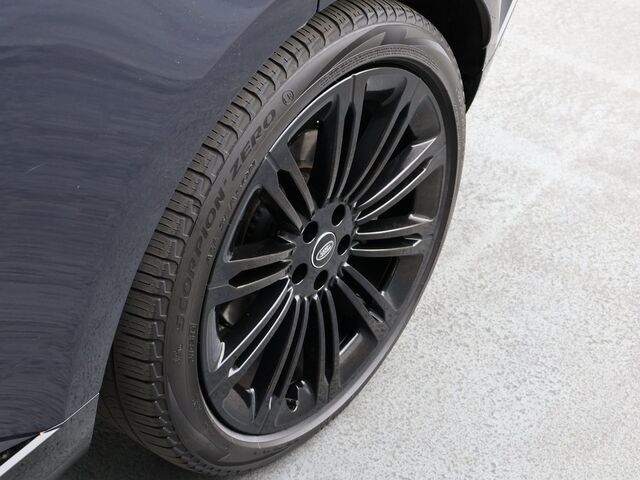2023 Land Rover Range Rover SE Merriam KS