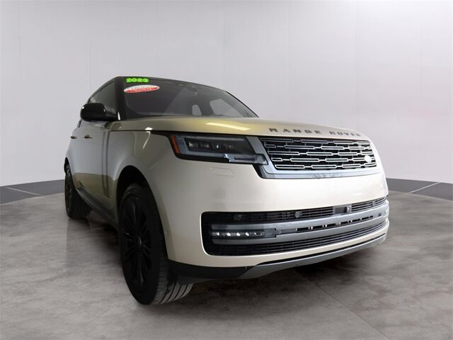 2023 Land Rover Range Rover SE Merriam KS
