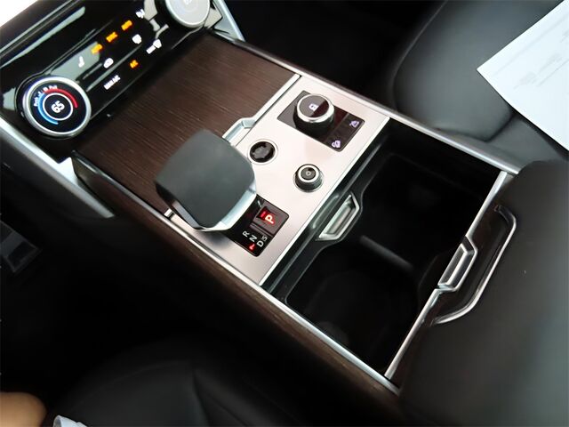 2023 Land Rover Range Rover SE Merriam KS