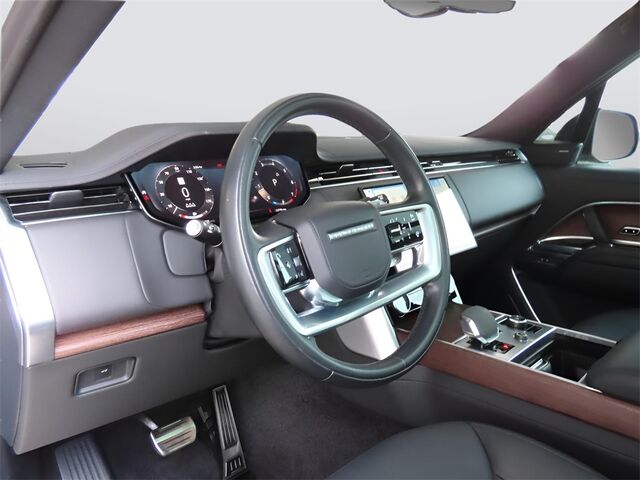 2023 Land Rover Range Rover SE Merriam KS